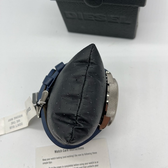 Diesel Mens Analogue Quartz Watch with Leather Strap DZ1859 - Picture 3 of 5